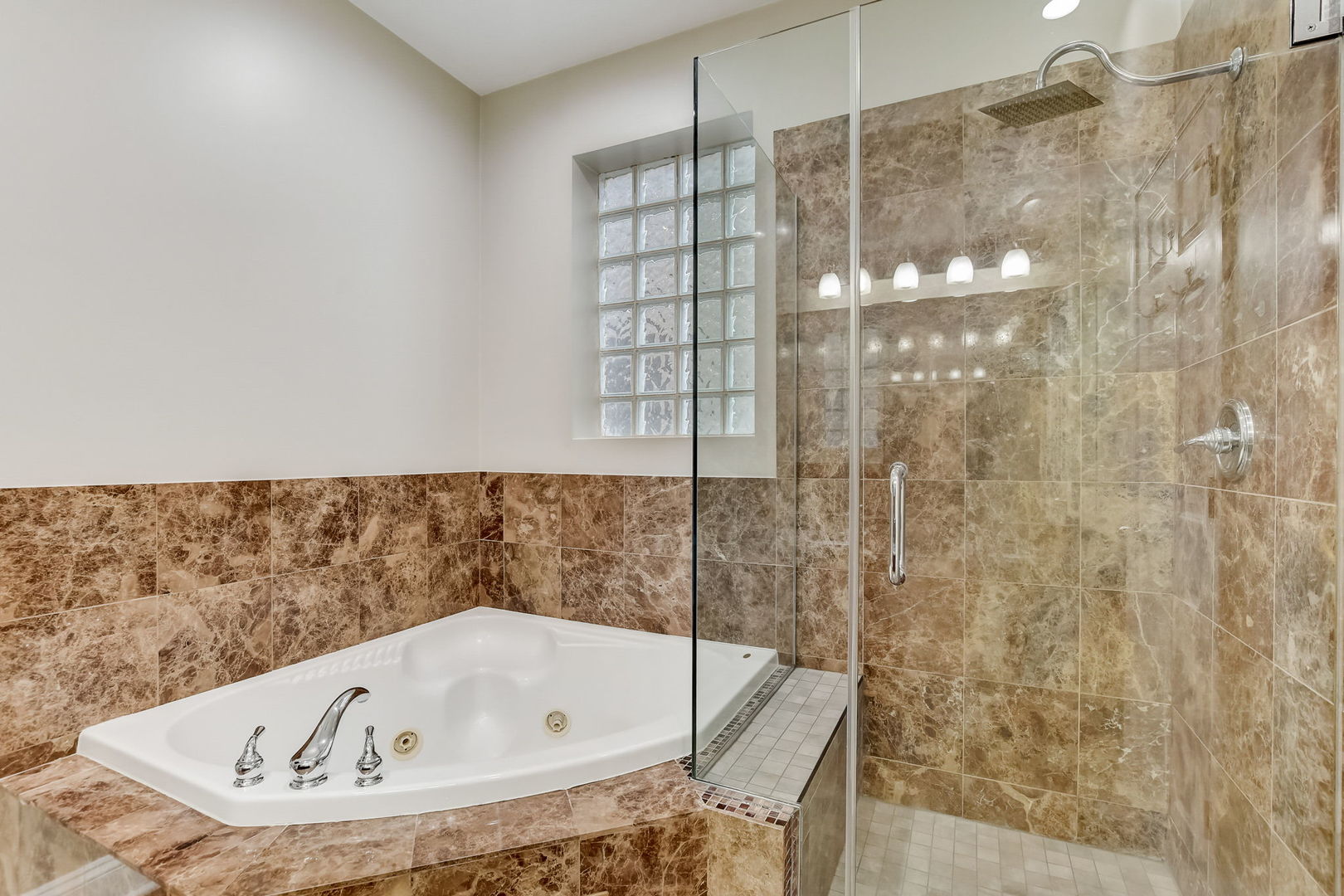 4145 South Wabash Avenue, Unit 1N Chicago, IL 60653 - Photo 20 of 32