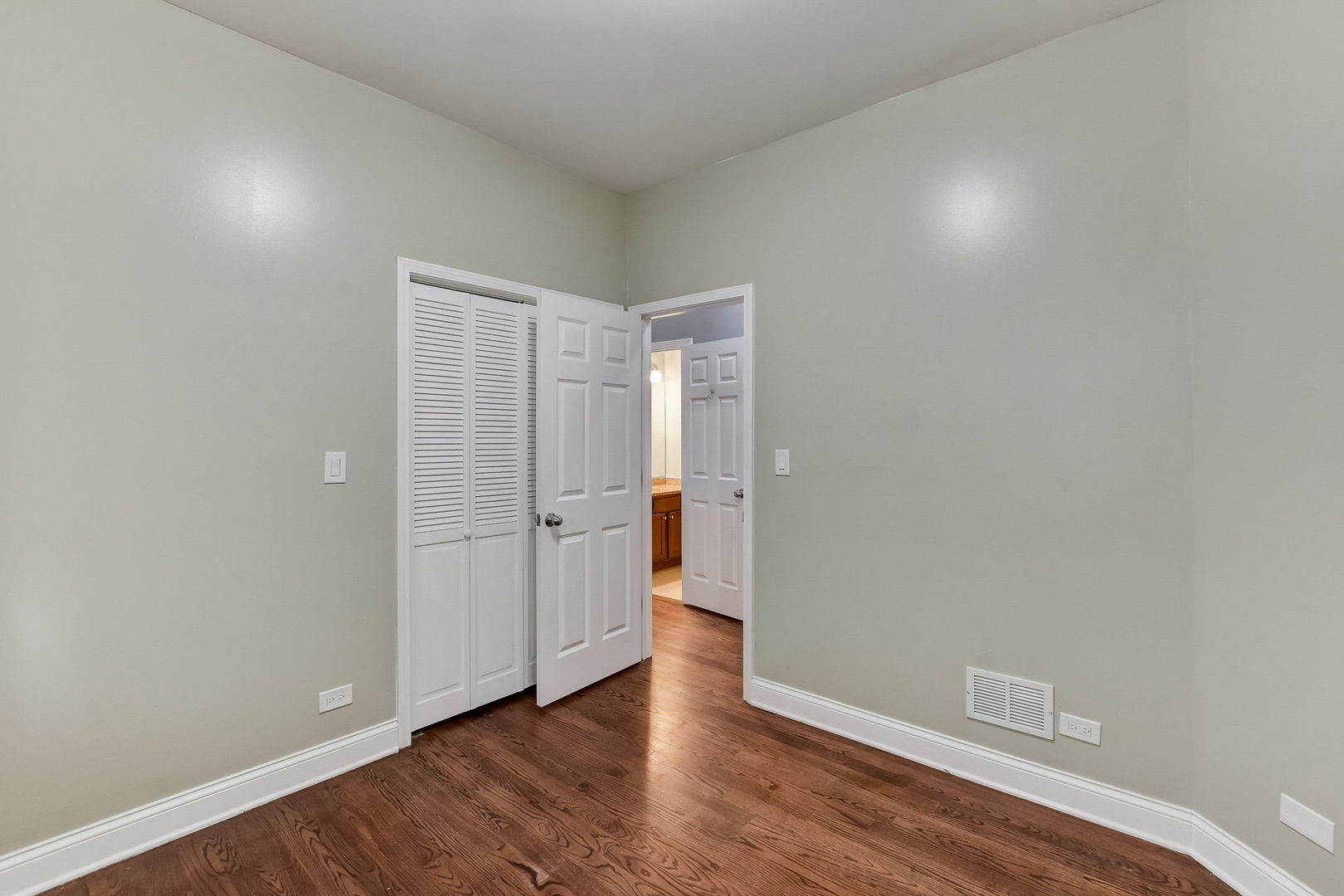 4145 South Wabash Avenue, Unit 1N Chicago, IL 60653 - Photo 23 of 32