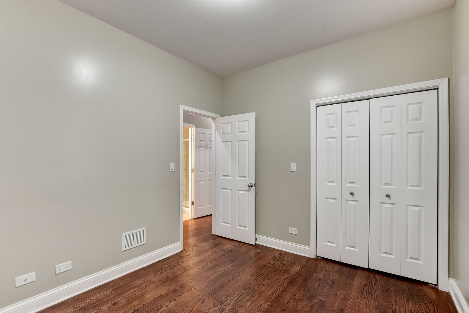 4145 South Wabash Avenue, Unit 1N Chicago, IL 60653 - Photo 25 of 32