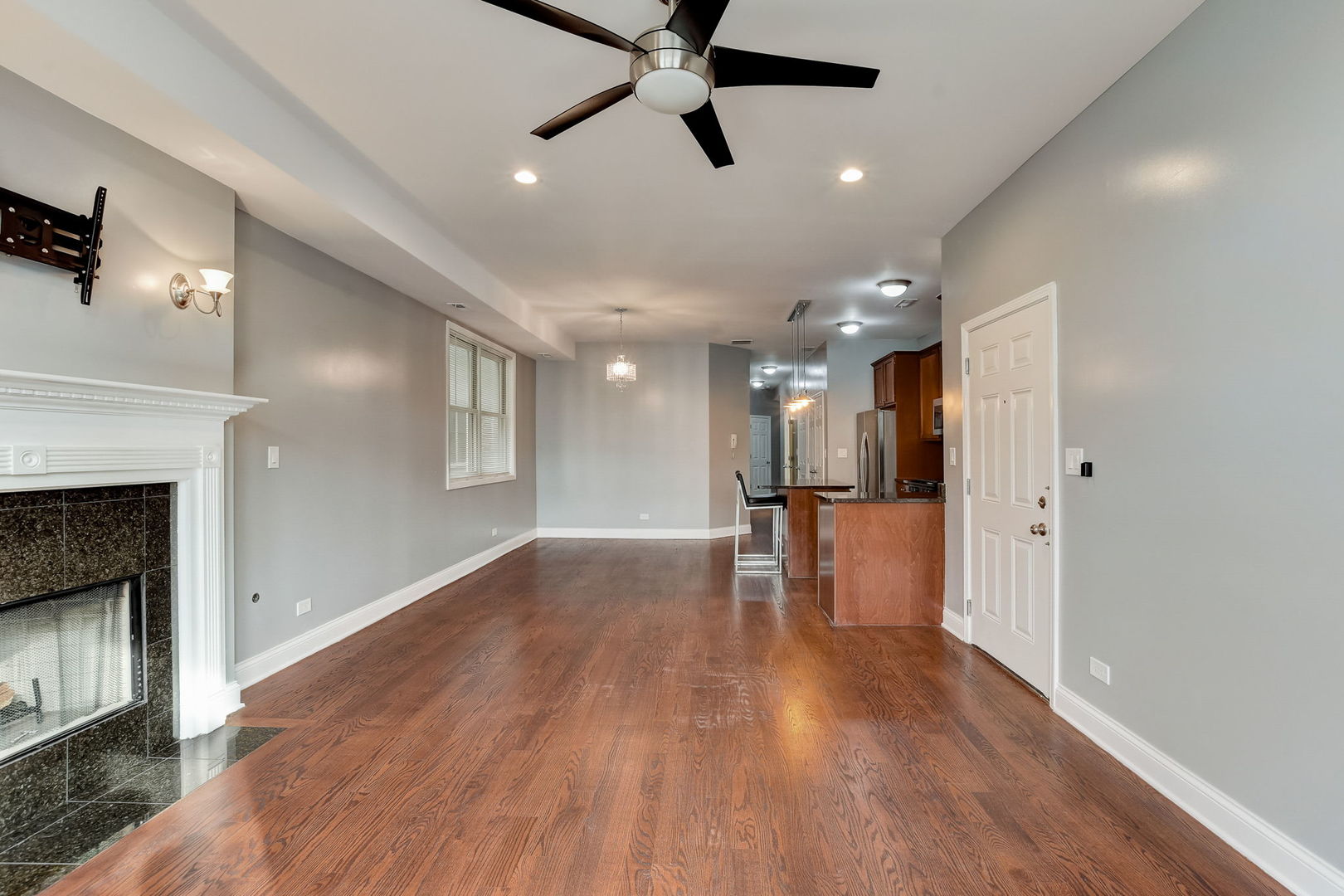 4145 South Wabash Avenue, Unit 1N Chicago, IL 60653 - Photo 7 of 32