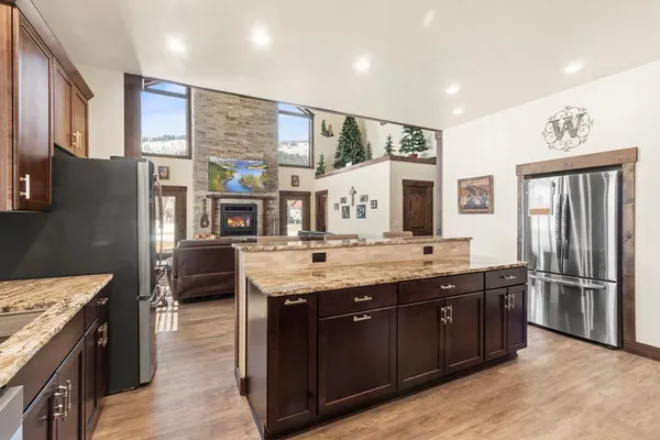 $1,199,900 | 1884 Little Pine Road, Donnelly, ID 83615