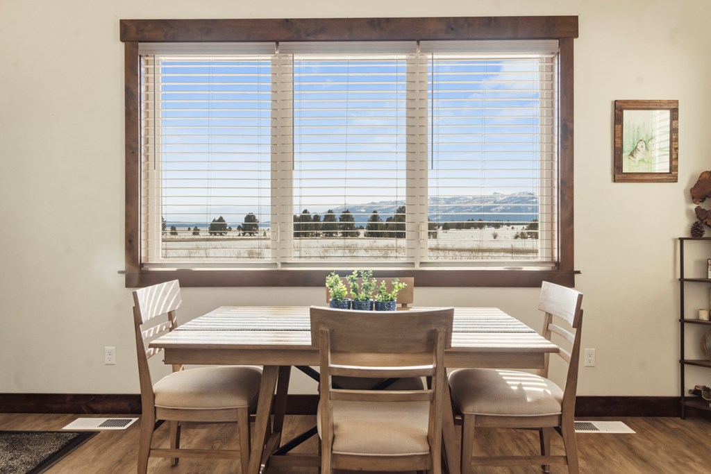 1884 Little Pine Road Donnelly, ID 83615 - Photo 9 of 41 Dinner and Views