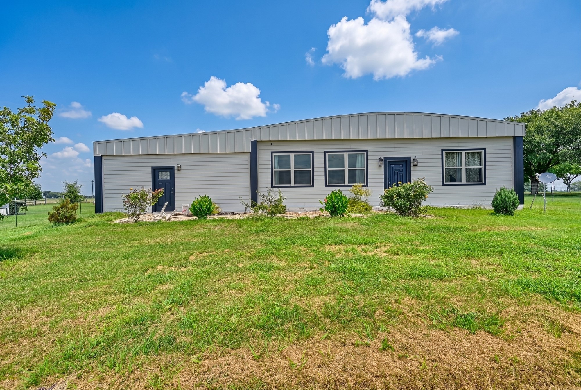 11234 North Loop Road Brenham, TX 77833 - Photo 2 of 50