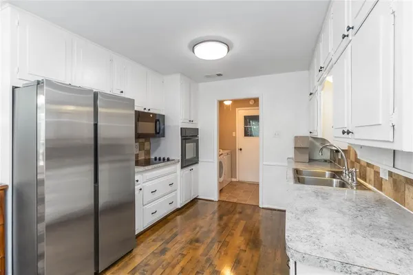 $320,000 | 821 Ridge Court, Bedford, TX 76021