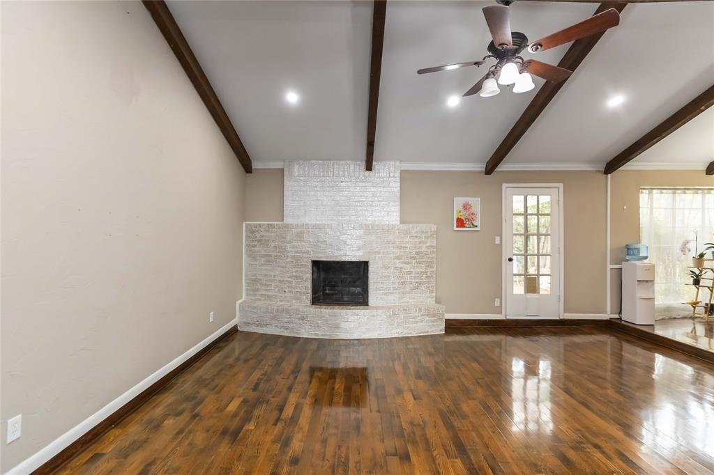 821 Ridge Court Bedford, TX 76021 - Photo 4 of 23