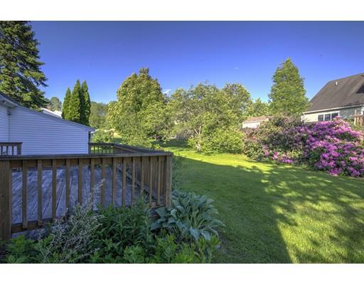 17 Bradley Road Danvers, MA 01923 - Photo 4 of 21 Gallery Image 4