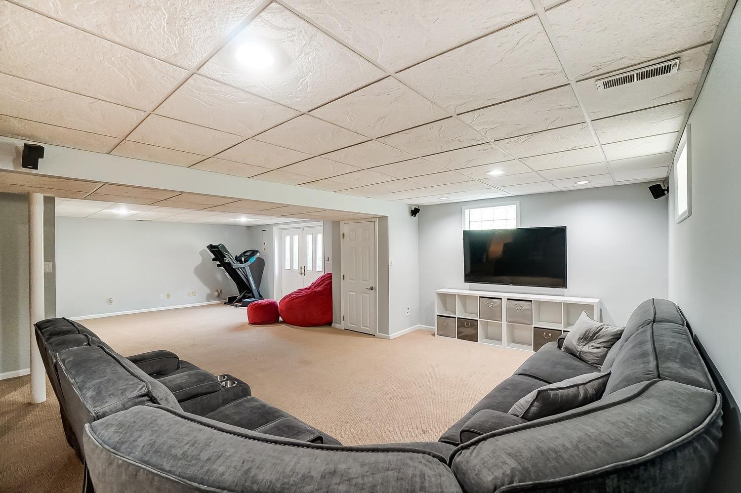 6570 Springdale Road Cincinnati, OH 45247 - Photo 34 of 50