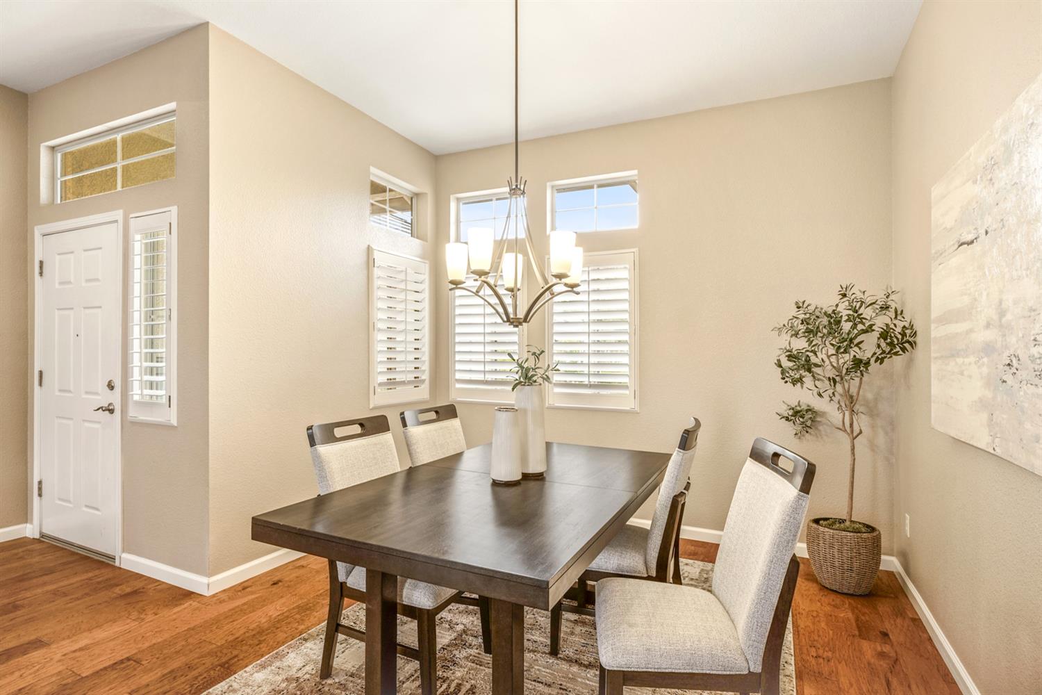 4081 Rose Creek Road Roseville, CA 95747 - Photo 9 of 52 a view of a dining room with furniture and window