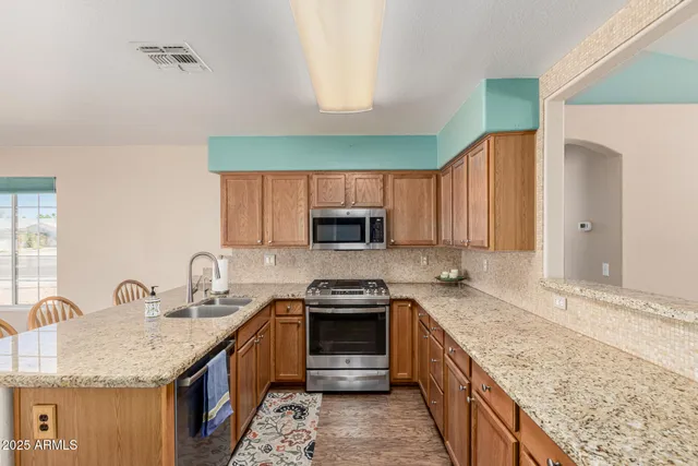 $433,900 | 823 West 14th Avenue, Apache Junction, AZ 85120