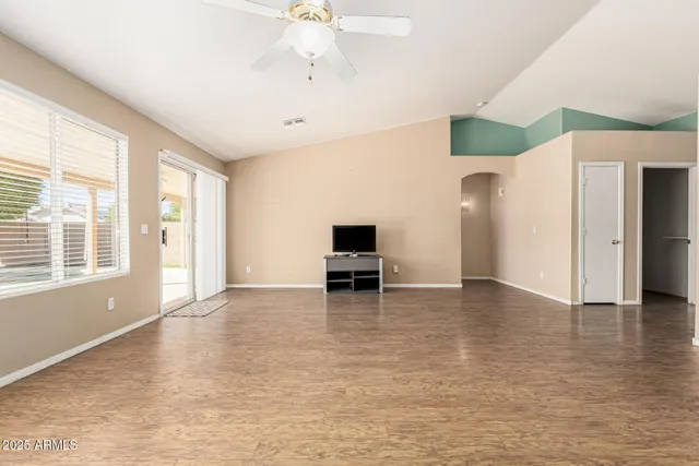 $433,900 | 823 West 14th Avenue, Apache Junction, AZ 85120