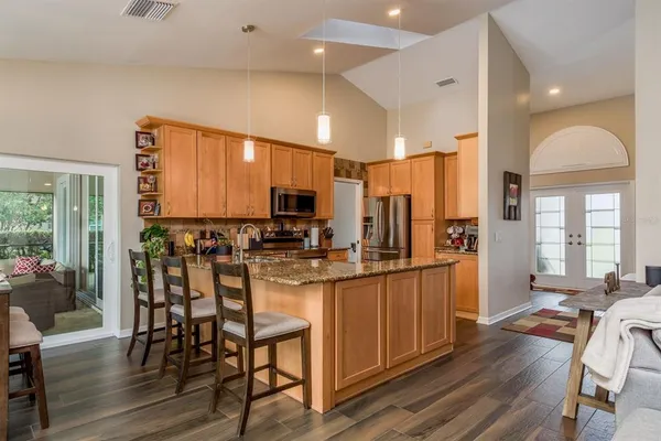 $800,000 | 6617 Thoroughbred Loop, Odessa, FL 33556