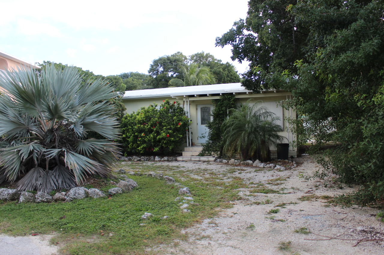 154 Sterling Road Tavernier, FL 33070 - Photo 1 of 10 front