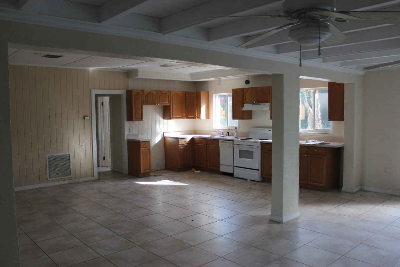 154 Sterling Road Tavernier, FL 33070 - Photo 3 of 10 kitchen