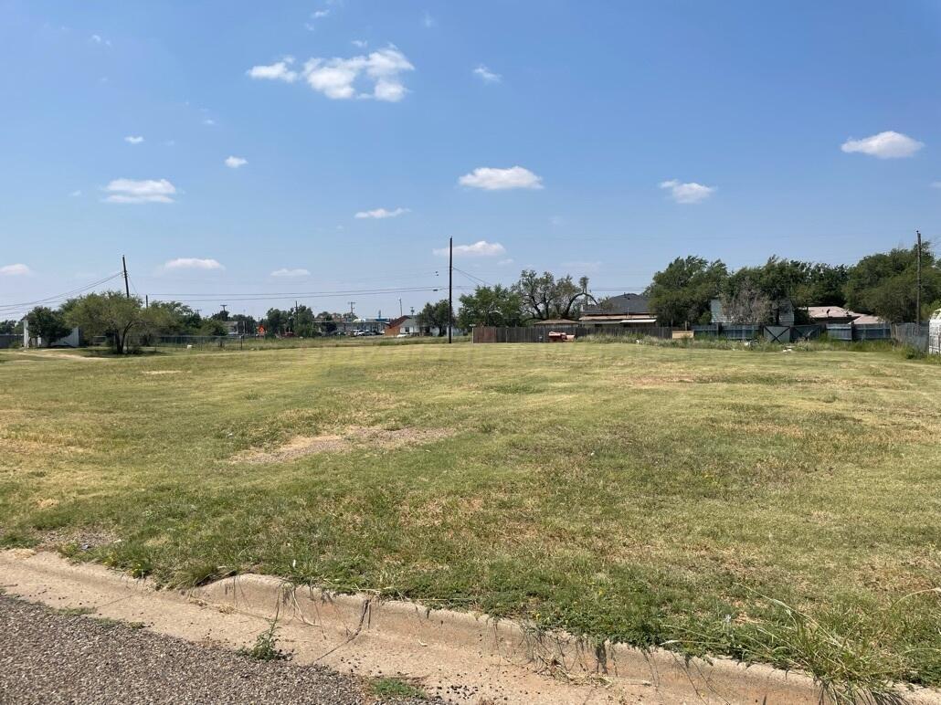 905 North Adams Street Amarillo, TX 79107 - Photo 3 of 3 3