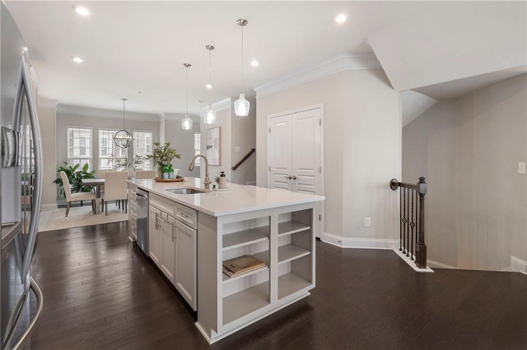 617 Hanlon Way Alpharetta, GA 30009 - Photo 5 of 41