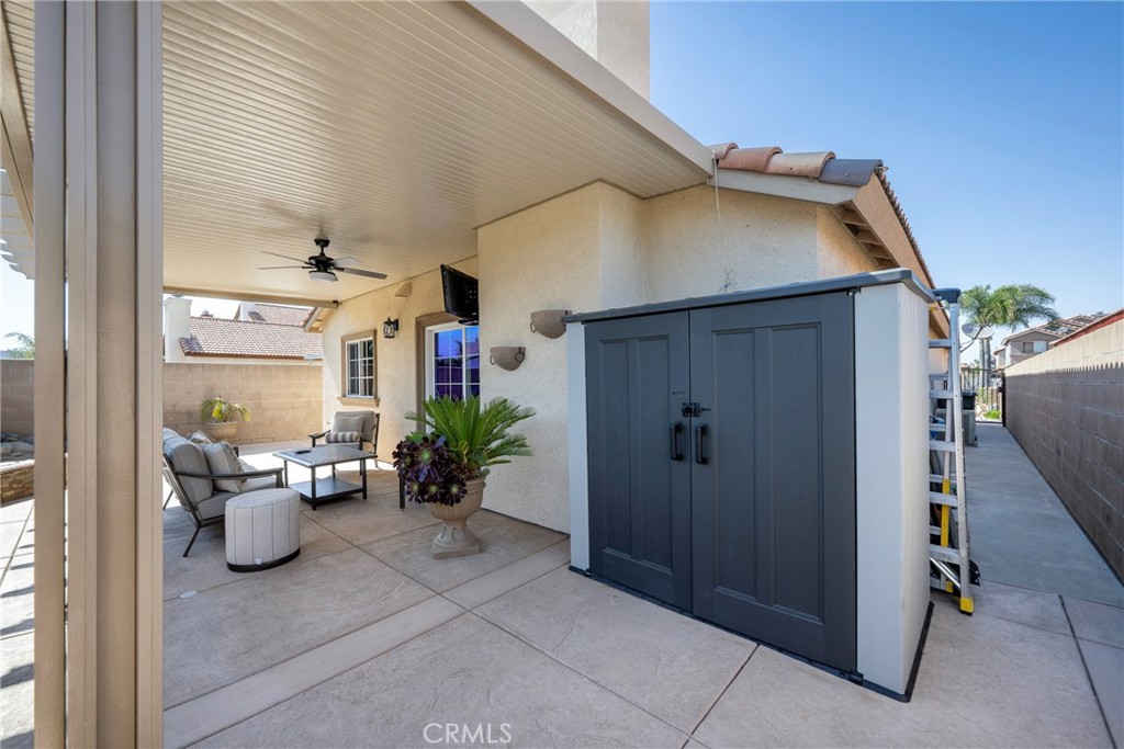 285 Flicker Way Perris, CA 92571 - Photo 40 of 42