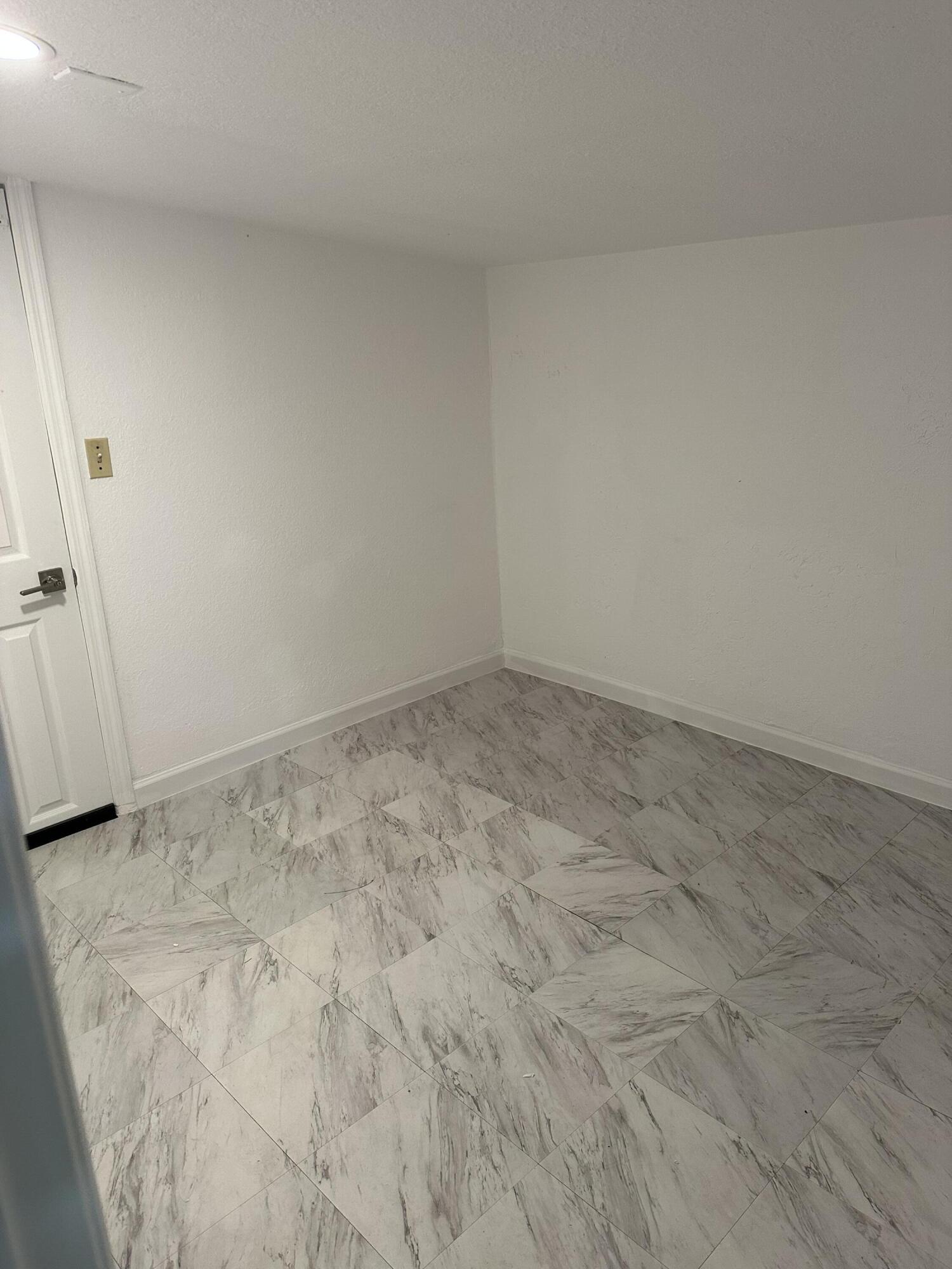 4361 Davis Road, Unit 3 Lake Worth, FL 33461 - Photo 7 of 7 2nd Bedroom