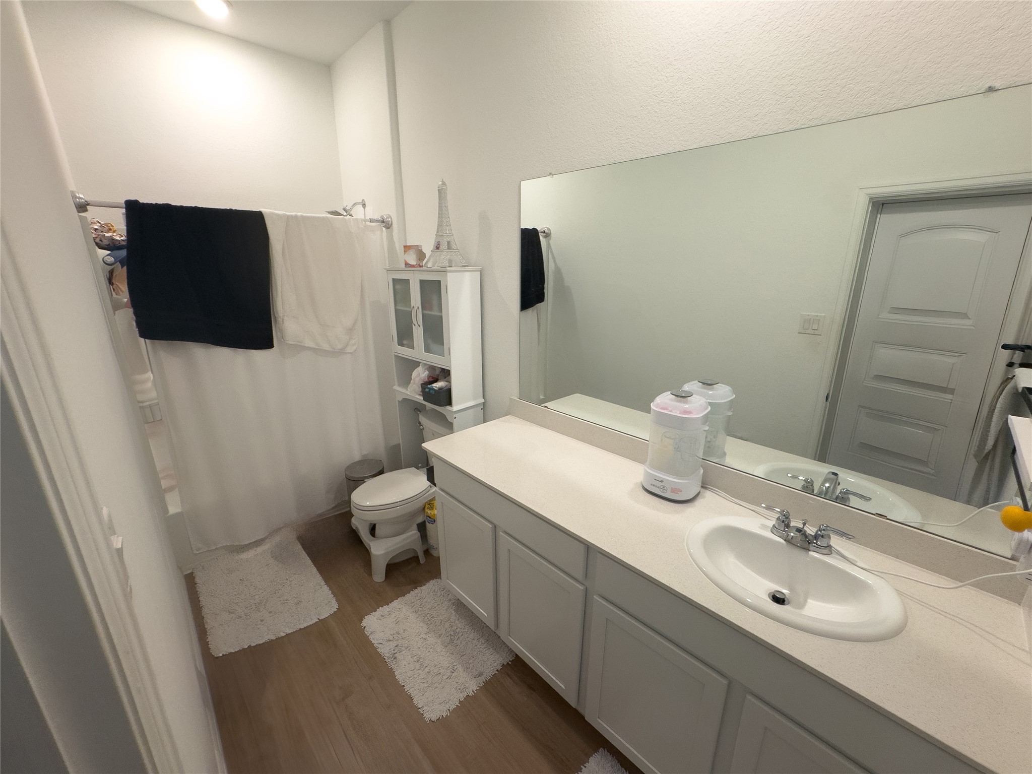 4602 Sterling Pr Trail Baytown, TX 77521 - Photo 29 of 30 Primary bath