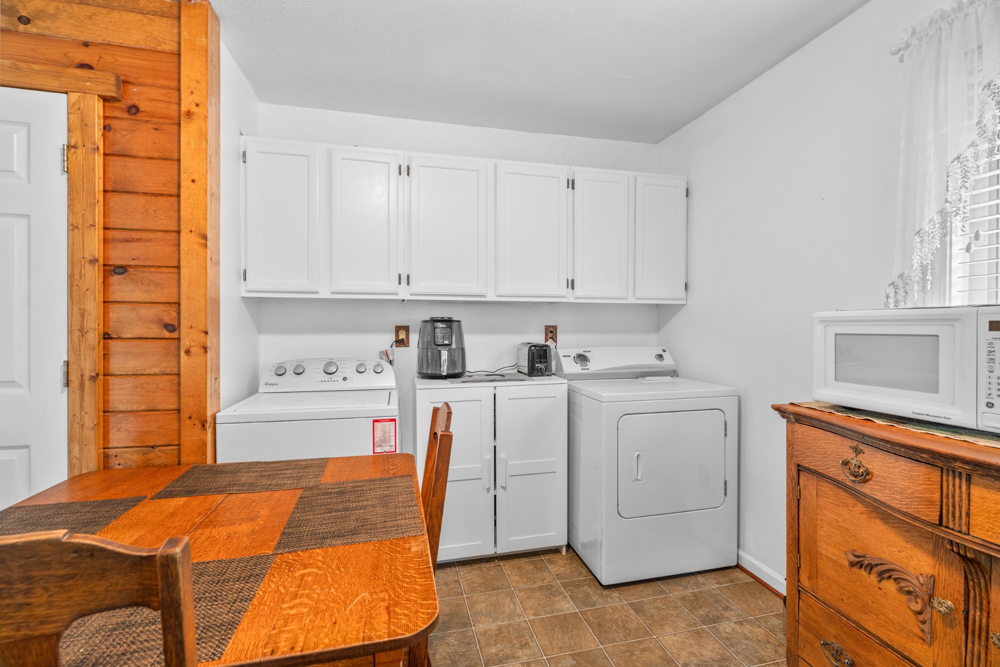 544 Sunset Ridge Lane Hilham, TN 38568 - Photo 12 of 33 Gallery Image 12