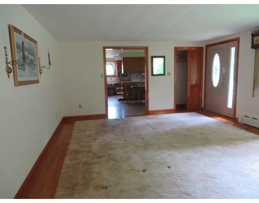 26 Center Road Gill, MA 01354 - Photo 4 of 27 Gallery Image 4