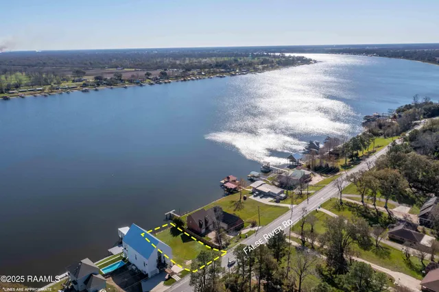 $395,000 | 9168 False River Road, New Roads, LA 70760