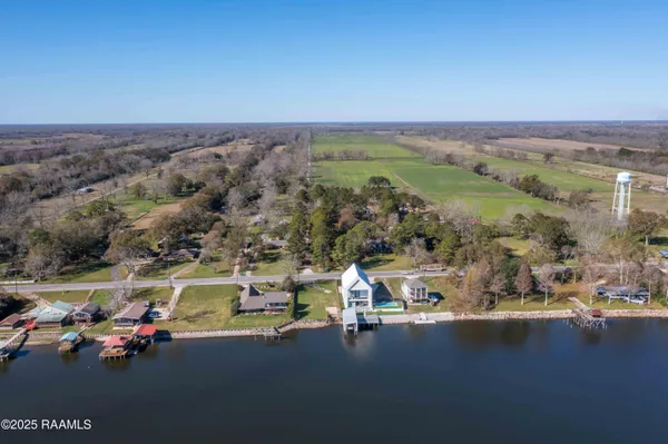 $395,000 | 9168 False River Road, New Roads, LA 70760