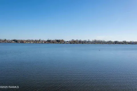 $395,000 | 9168 False River Road, New Roads, LA 70760