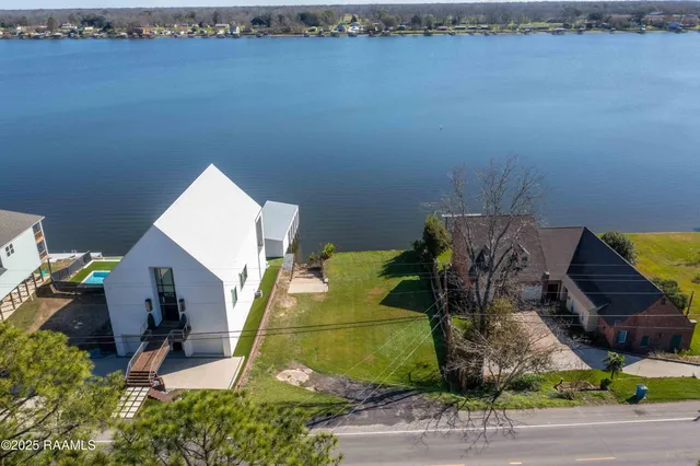 $395,000 | 9168 False River Road, New Roads, LA 70760