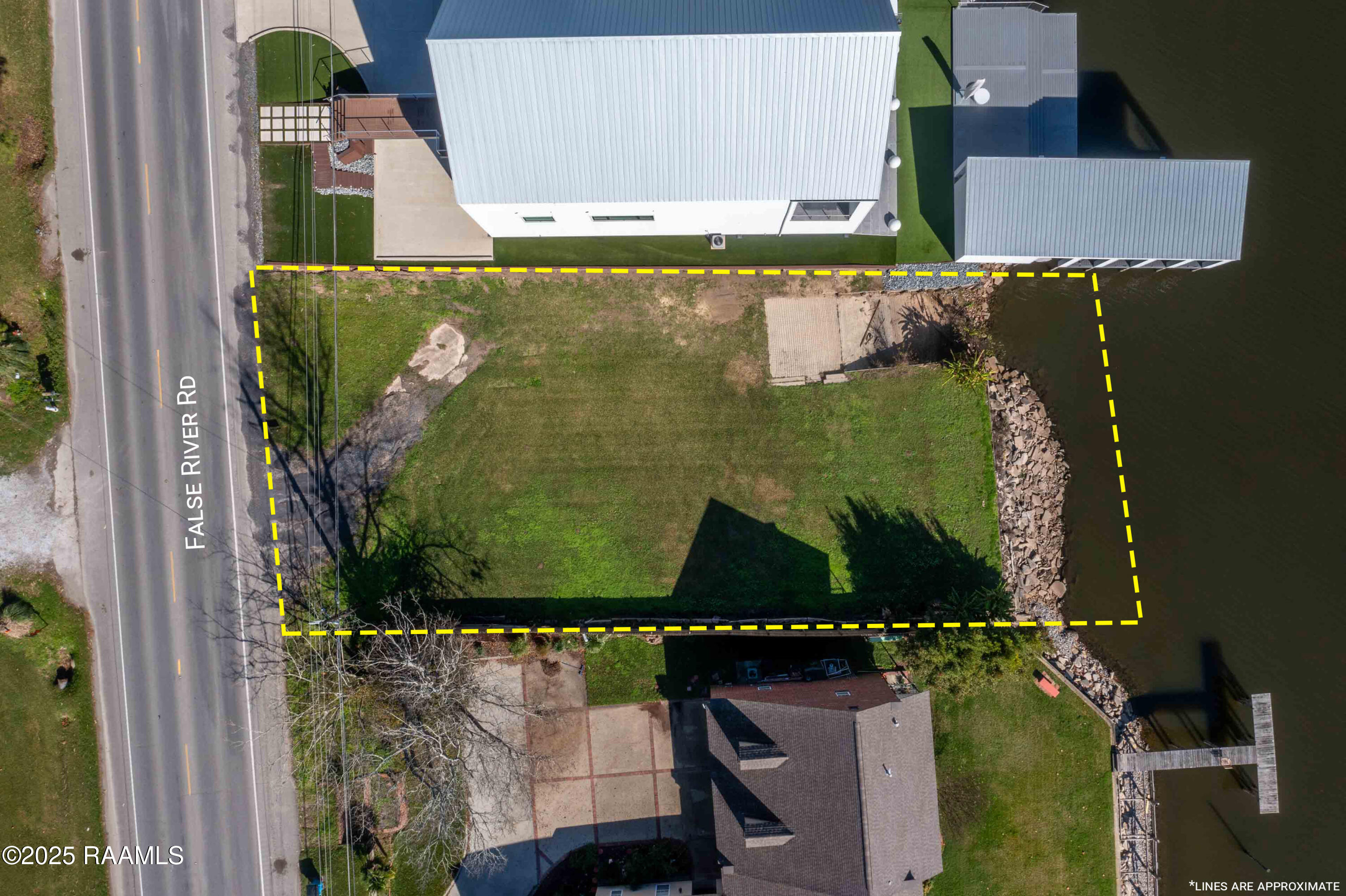 9168 False River Road New Roads, LA 70760 - Photo 5 of 19 9168FalseRiver-4a