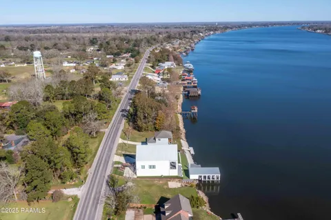 $395,000 | 9168 False River Road, New Roads, LA 70760