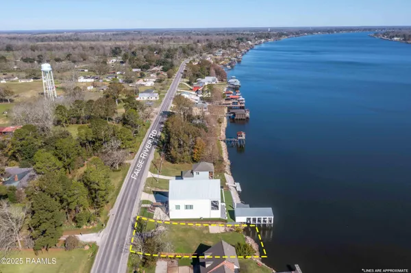 $395,000 | 9168 False River Road, New Roads, LA 70760