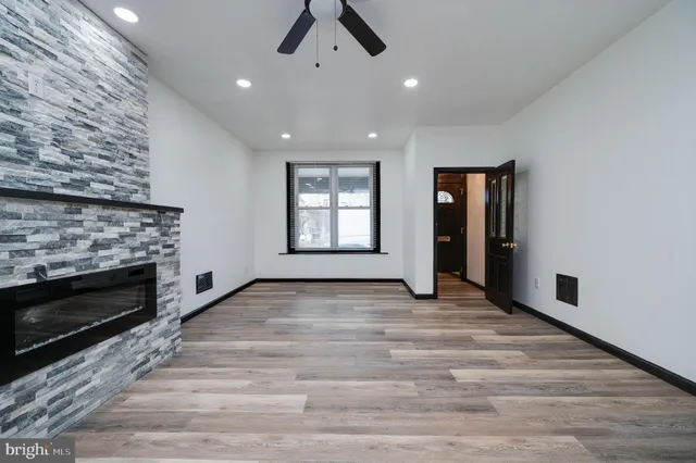 $239,900 | 945 North 5th Street, Reading, PA 19601