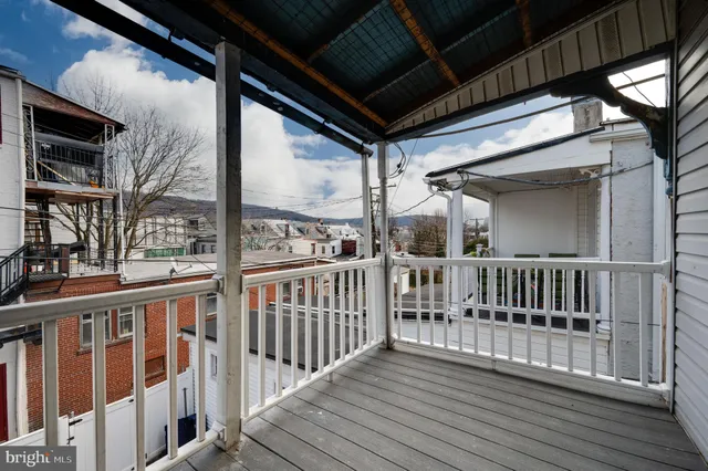 $239,900 | 945 North 5th Street, Reading, PA 19601