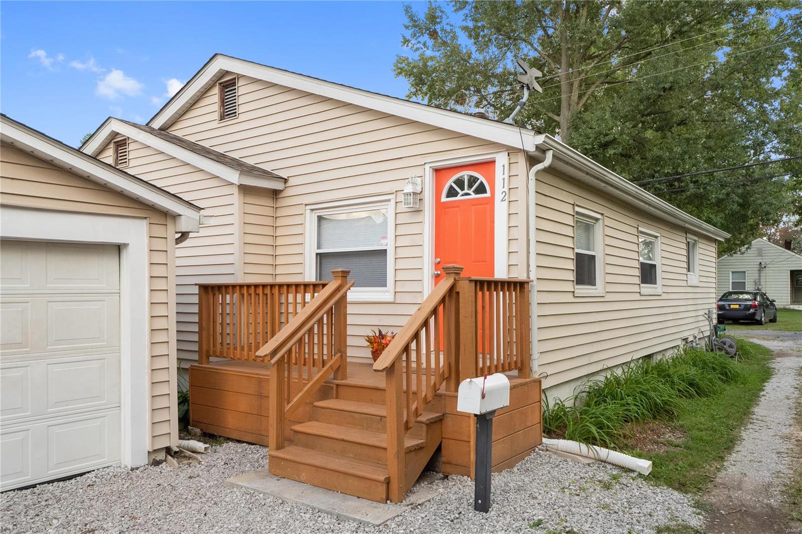 112 3rd Avenue Edwardsville, IL 62025 - Photo 1 of 21