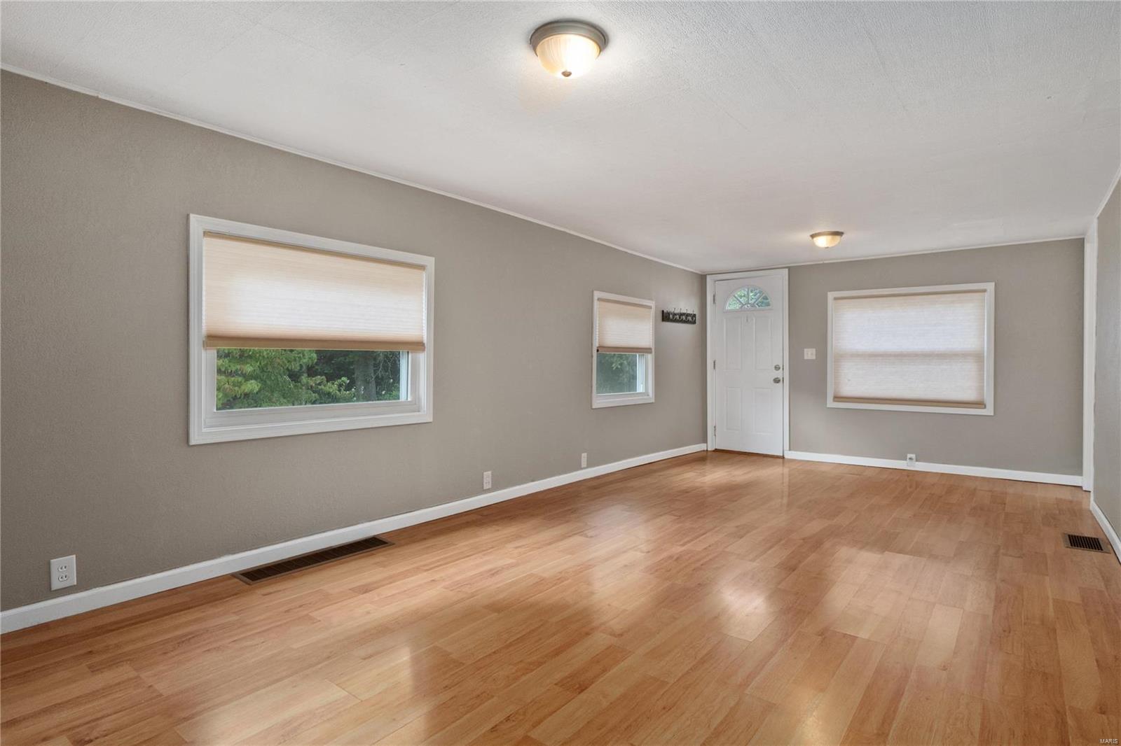 112 3rd Avenue Edwardsville, IL 62025 - Photo 2 of 21