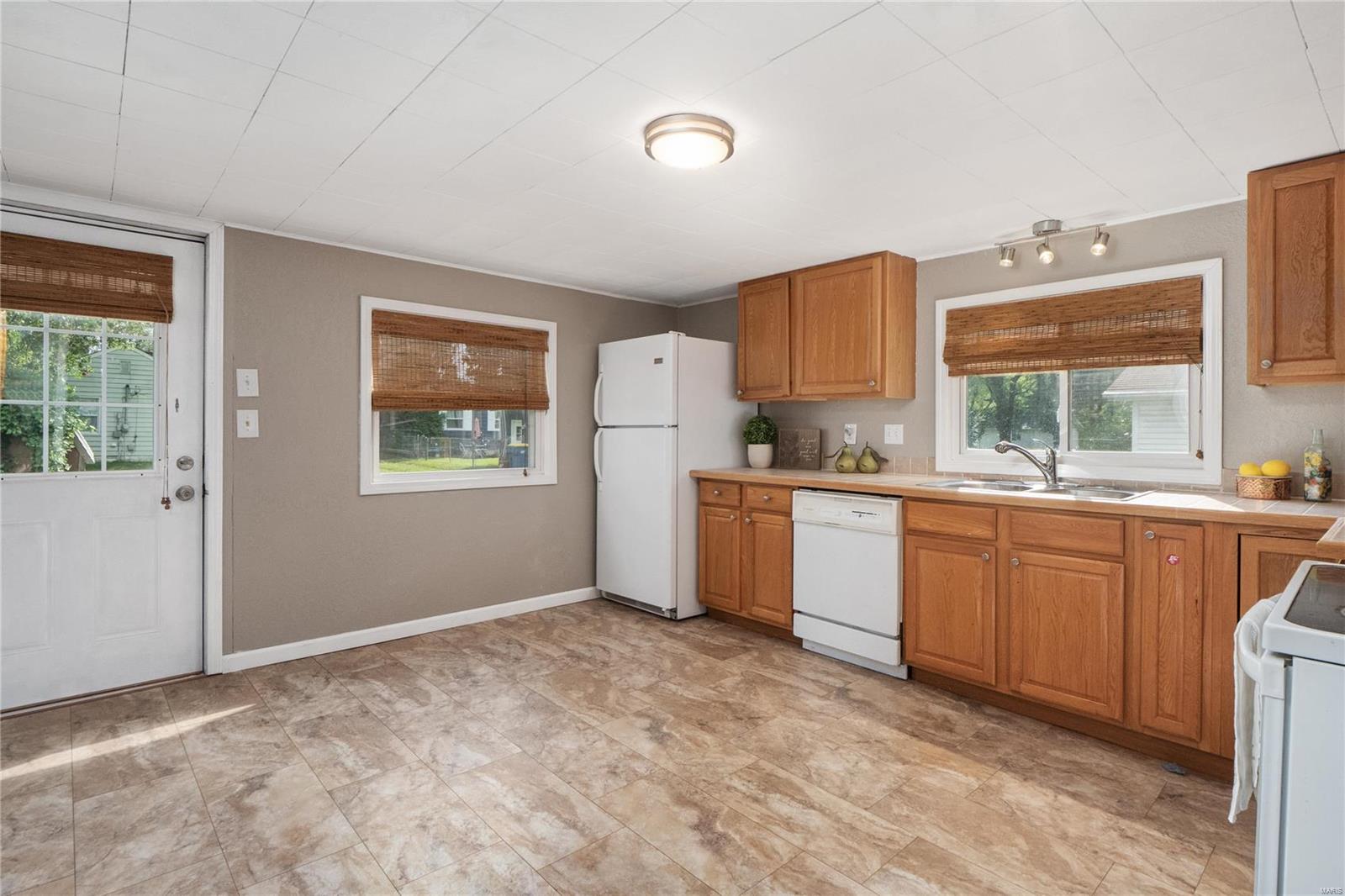 112 3rd Avenue Edwardsville, IL 62025 - Photo 6 of 21