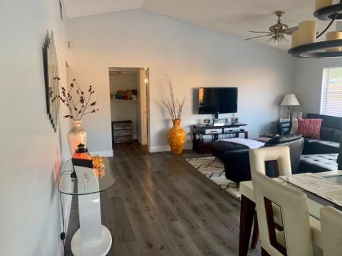 9102 Bedford Drive Boca Raton, FL 33434 - Photo 3 of 14 IMG_2291