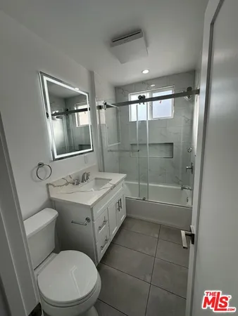 $3,450 | 8360 Blackburn Avenue, Unit 2, Los Angeles, CA 90048