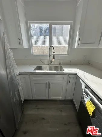 $3,450 | 8360 Blackburn Avenue, Unit 2, Los Angeles, CA 90048