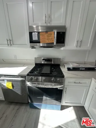 $3,450 | 8360 Blackburn Avenue, Unit 2, Los Angeles, CA 90048