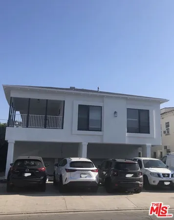 $3,450 | 8360 Blackburn Avenue, Unit 2, Los Angeles, CA 90048