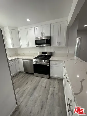 $3,450 | 8360 Blackburn Avenue, Unit 2, Los Angeles, CA 90048