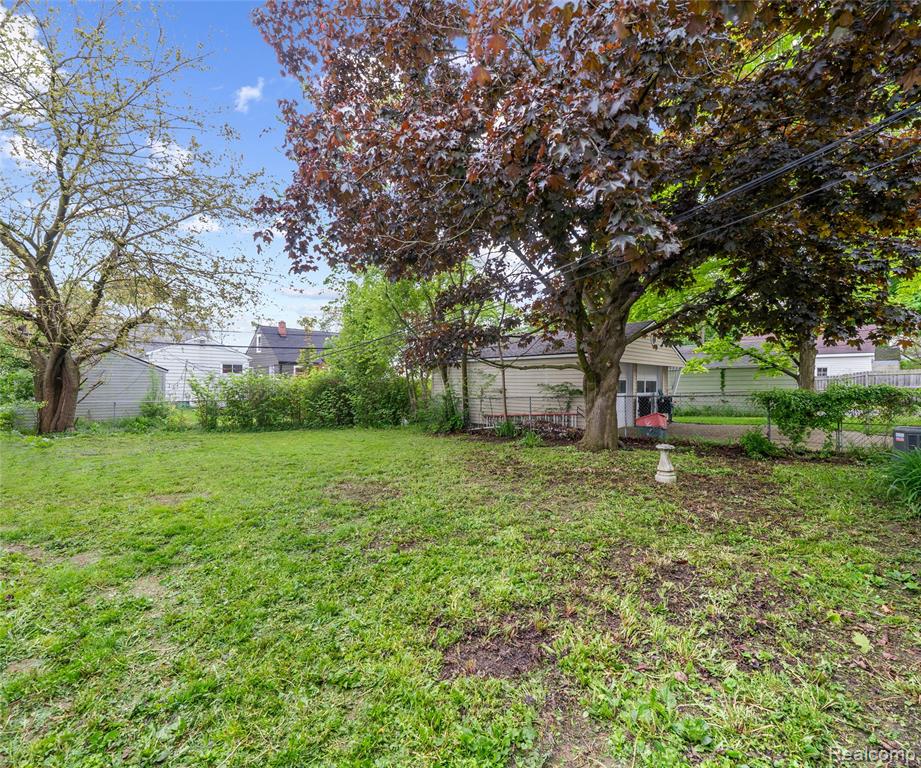 2017 Harding Avenue Ypsilanti, MI 48197 - Photo 37 of 39