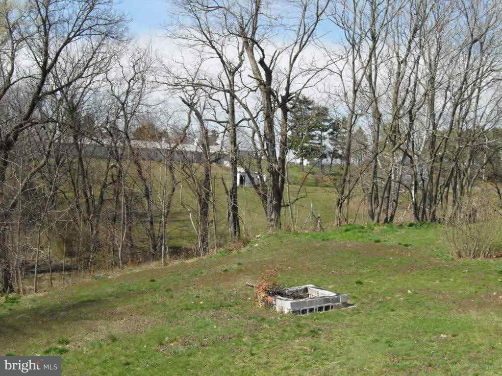 1015 Landis Road Elizabethtown, PA 17022 - Photo 22 of 24