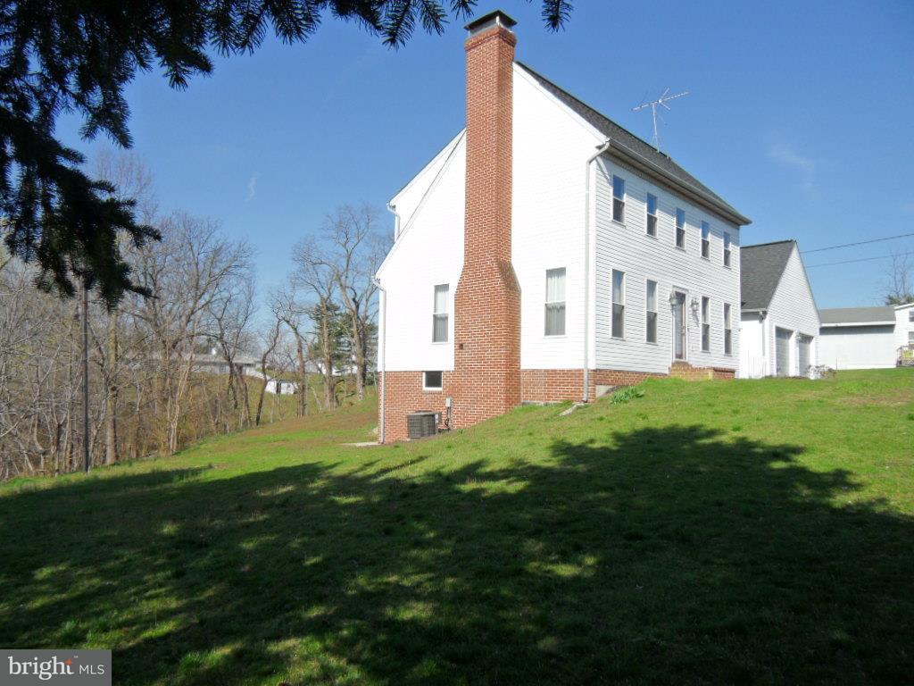 1015 Landis Road Elizabethtown, PA 17022 - Photo 23 of 24