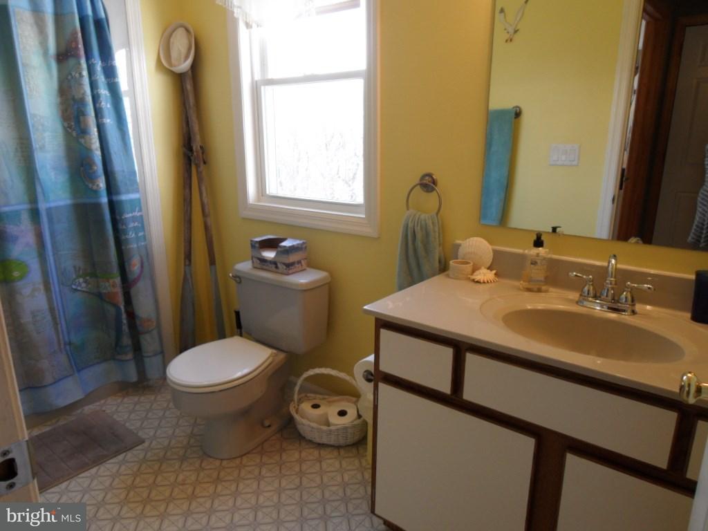 1015 Landis Road Elizabethtown, PA 17022 - Photo 10 of 24