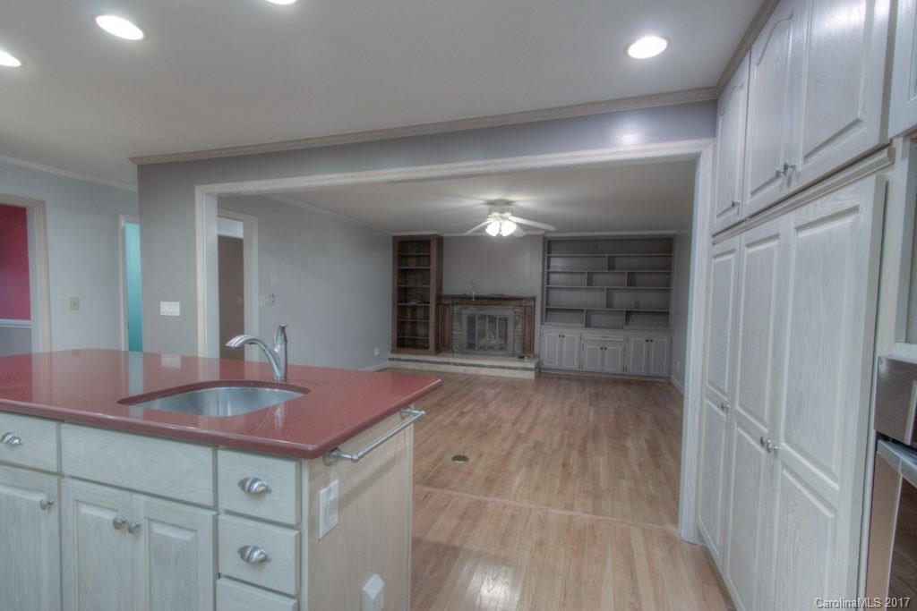 718 Avondale Road Gastonia, NC 28054 - Photo 9 of 24 Gallery Image 9