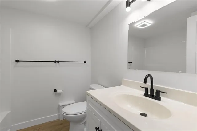 $337,900 | 4300 East 104th Street, Kansas City, MO 64137