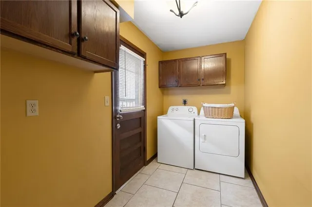 $337,900 | 4300 East 104th Street, Kansas City, MO 64137