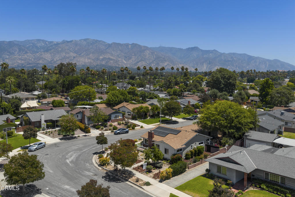 1300 Solita Road Pasadena, CA 91103 - Photo 6 of 58 DJI_20260615122514_0276_D